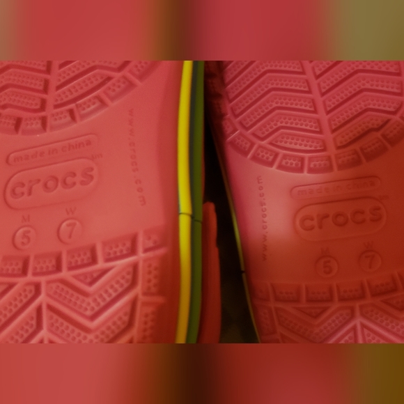 Crocs - Picture 2 of 3